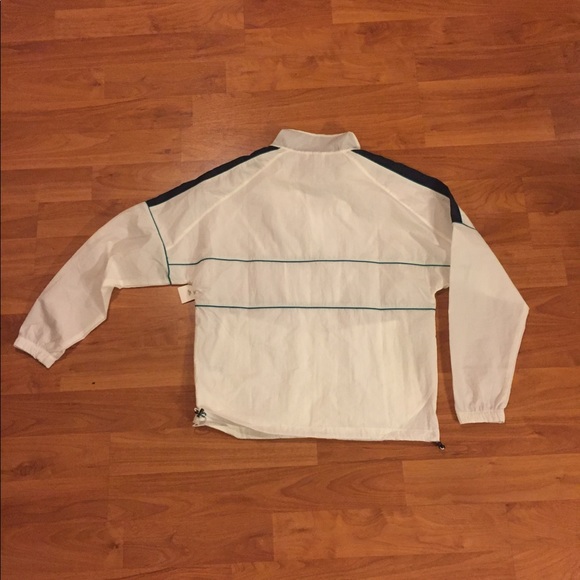 NWT! Urban Outfitters Wind Breaker! - Picture 6 of 6